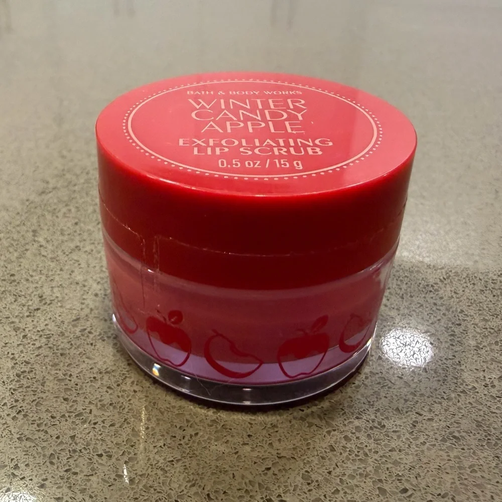 Bath & Body Works Winter Candy Apple Exfoliating Lip Scrub 0.5 oz